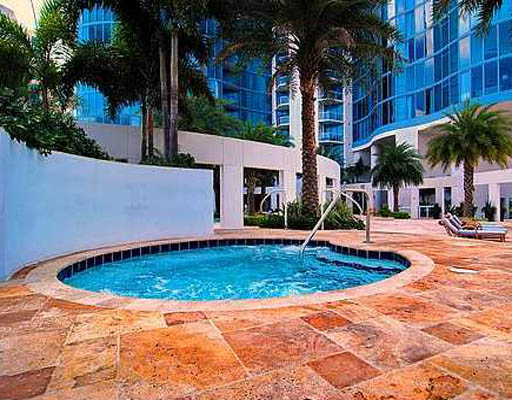 Las Olas River House